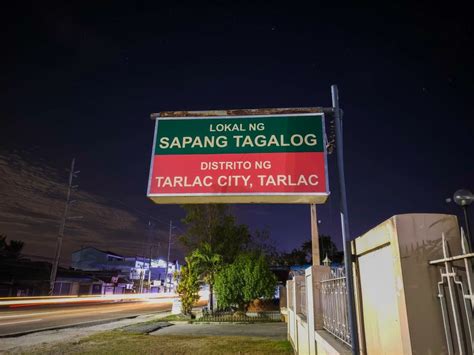 LAPANG: Tagalog.